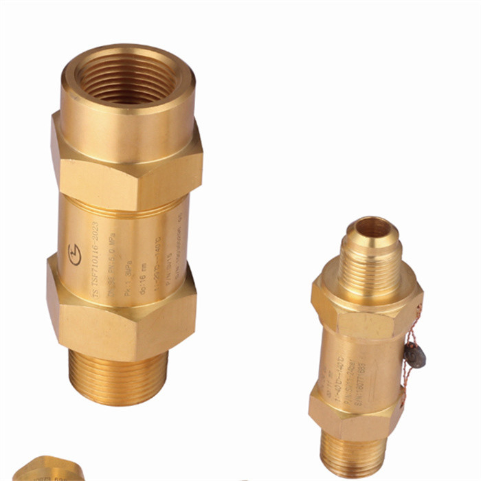 ایمنی HFC دریچه خنک کننده فشار با فشار تنظیم شده 0.3 ~ 4.5MPa گواهینامه CE